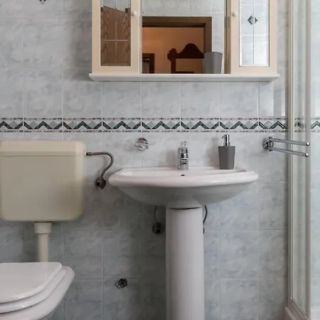 Apartamento Vukic - With Terrace And Garden View *